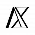 Schwarzes minimalistisches Allkoenner-Logo mit klarer Schrift und modernem Haus-Symbol